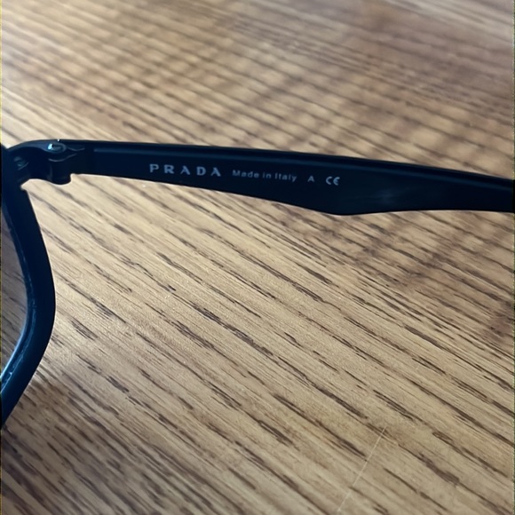 Prada Sunglasses - Picture 4 of 7